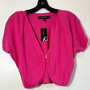 NWT NINE WEST CROPPED HOT PINK COLOUR ONE BUTTON IN SIZE SMALL